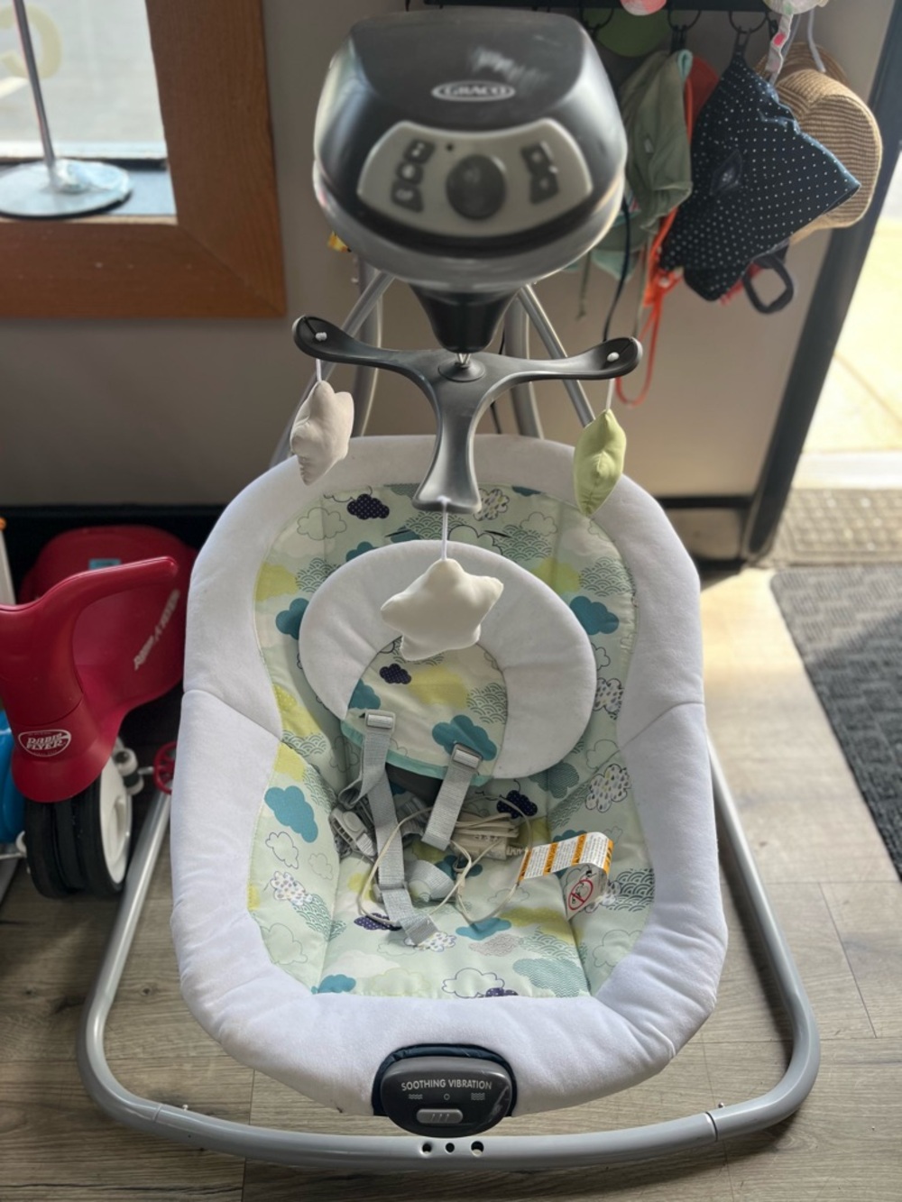 Graco Simple Sway Baby Swing with Plush Seat and Adjustable Speeds